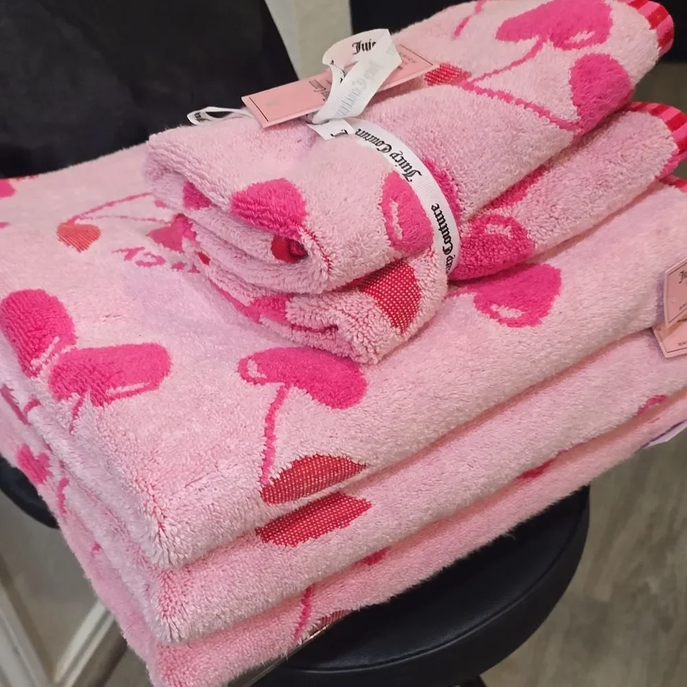Juicy Couture Home Heart Cherry Bubble Logo Oversized Bath & Hand Towel Set